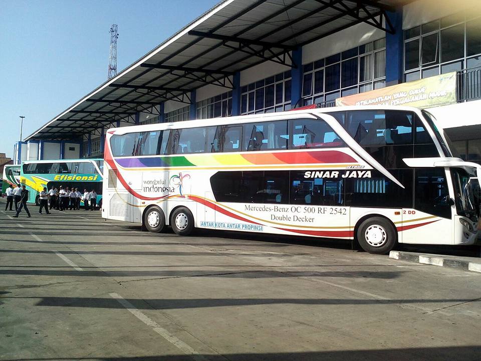 Double murni decker jaya Bus Safari